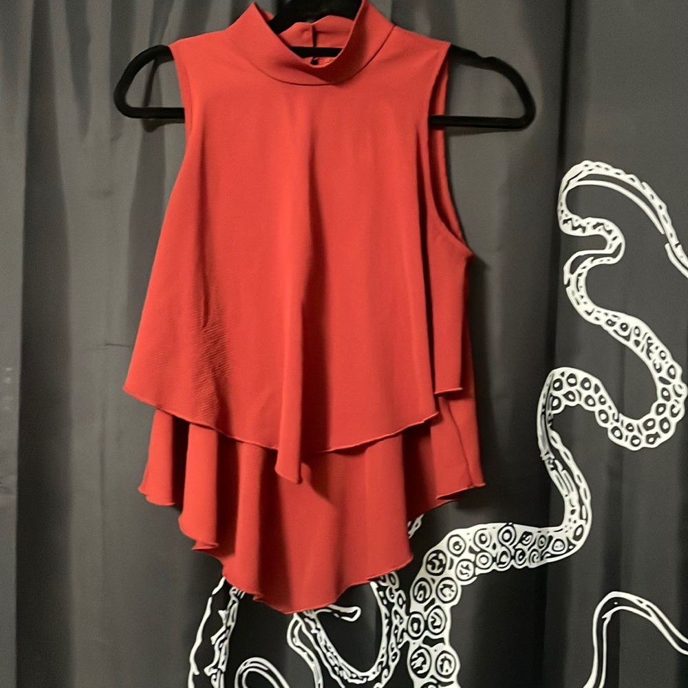 sleeveless blouse
